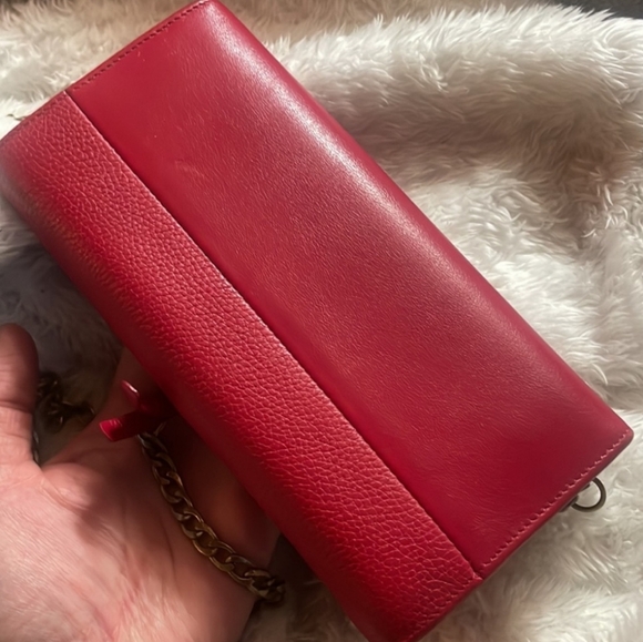 Chloe Hot Fushia pink long bifold wallet with gold tone hardware - Picture 5 of 9